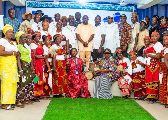 (A group photography at the arts and Culture event in Uvwie Community, Delta State)